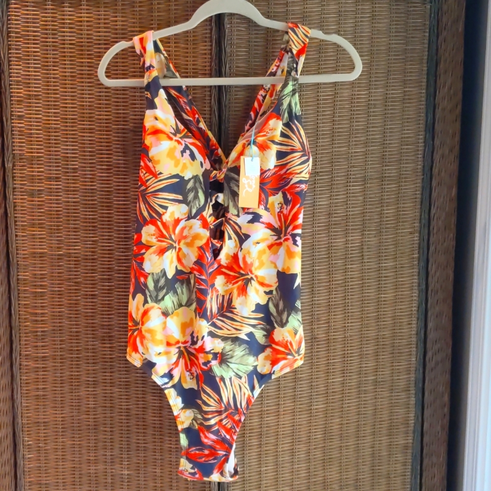 New swimsuit XL Kona sol one piece NWT